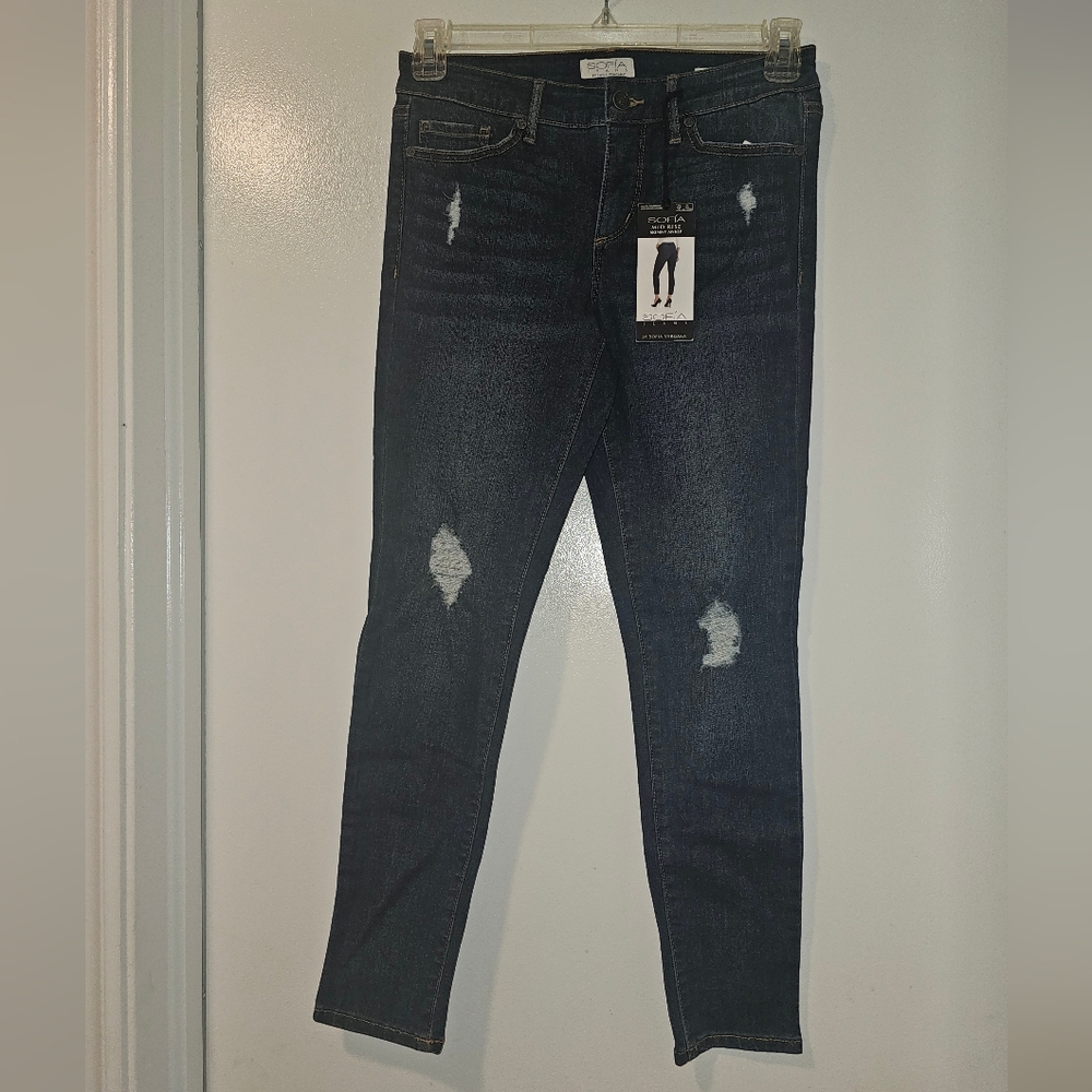Size 4 Sofia Vergara skinny Ankle Jean Mid Rise Brand new never used